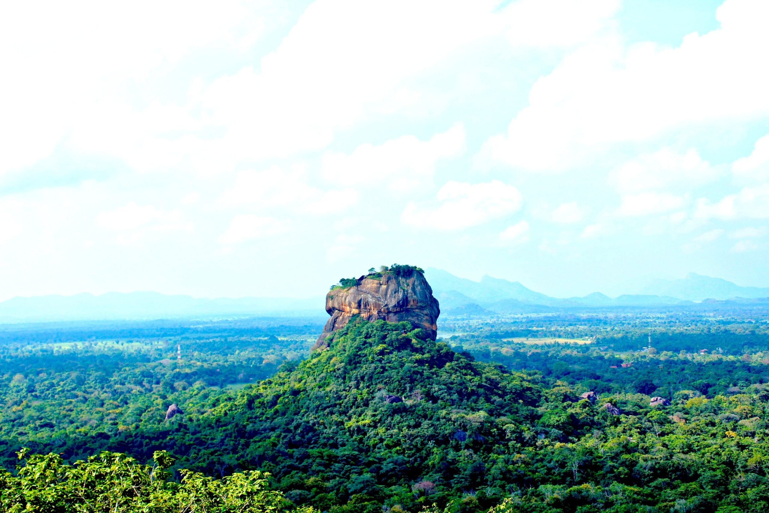 Sigiriya Travel Guide